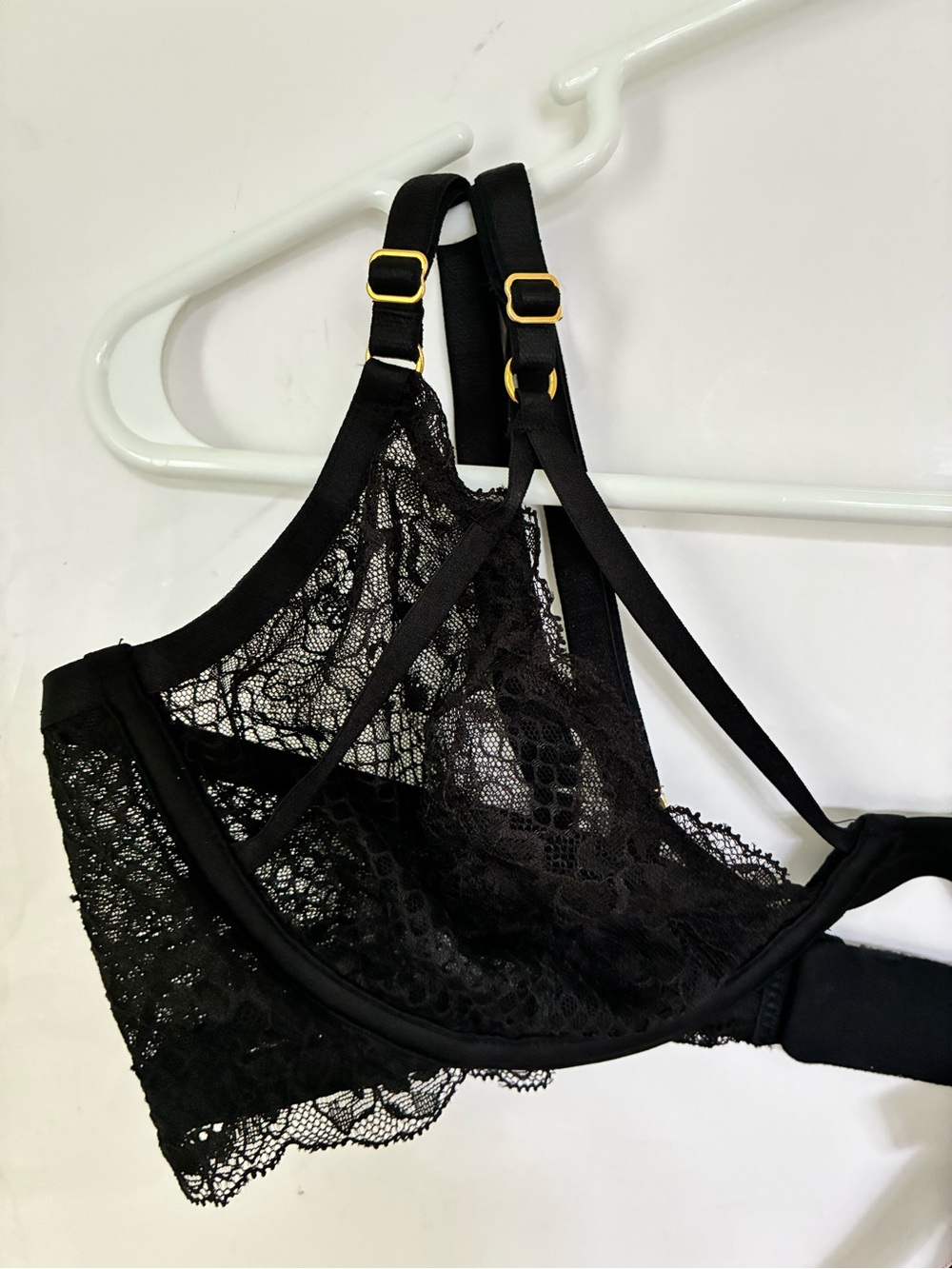 Victoria's Secret Black Lace fishnet Underwire Bra new with tags - Picture 9 of 14